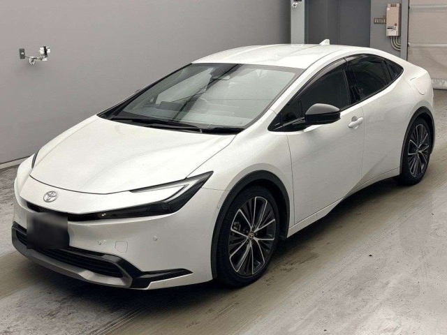 TOYOTA PRIUS — фото