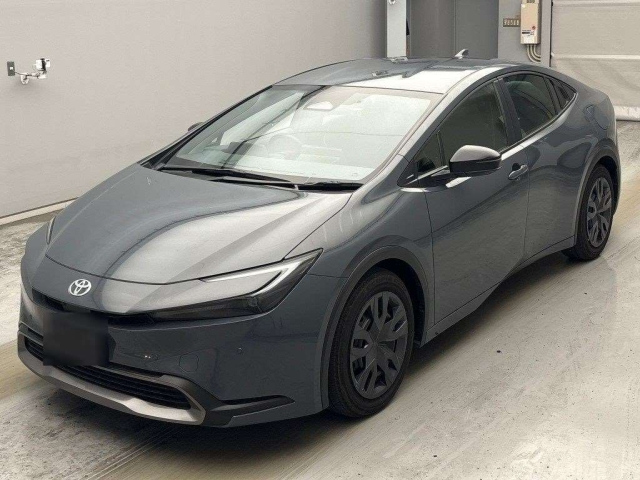 TOYOTA PRIUS — фото