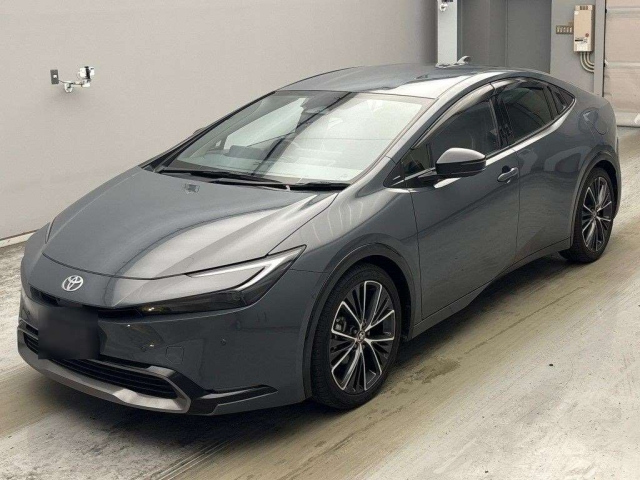 TOYOTA PRIUS — фото