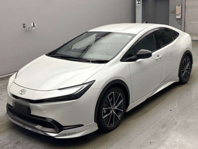 TOYOTA PRIUS — фото