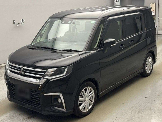 MITSUBISHI DELICA D2