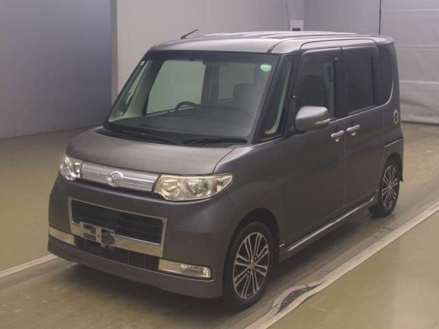 DAIHATSU TANTO — фото
