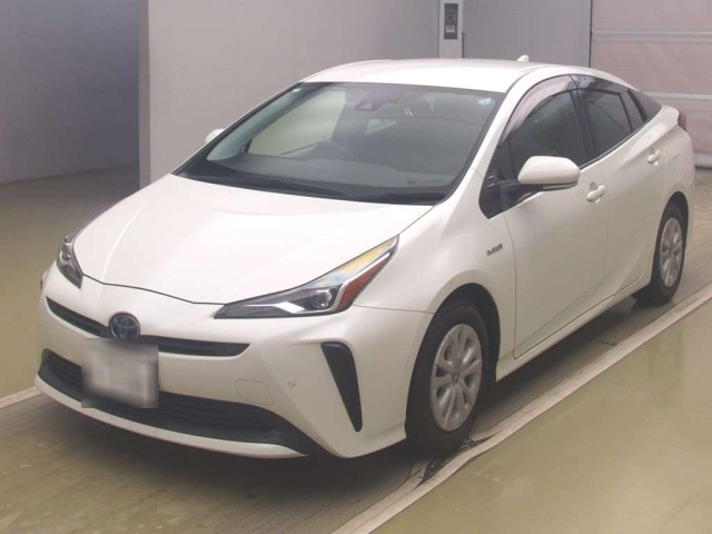 TOYOTA PRIUS — фото