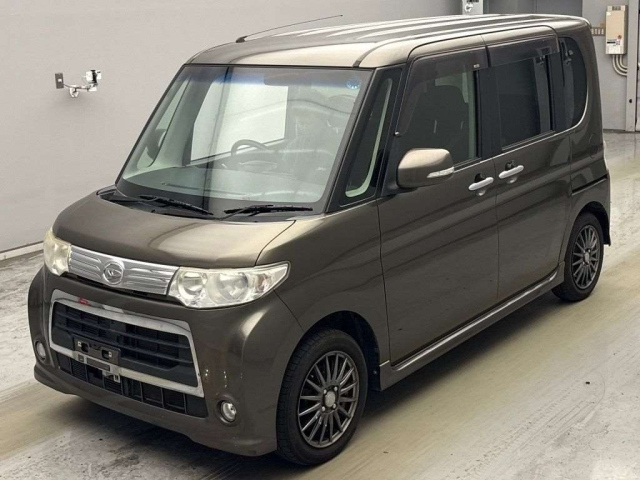 DAIHATSU TANTO — фото