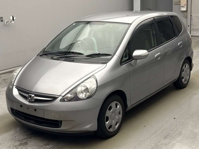 HONDA FIT — фото
