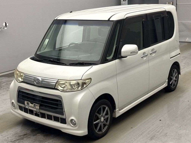 DAIHATSU TANTO — фото