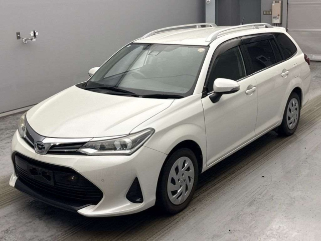 TOYOTA COROLLA — фото
