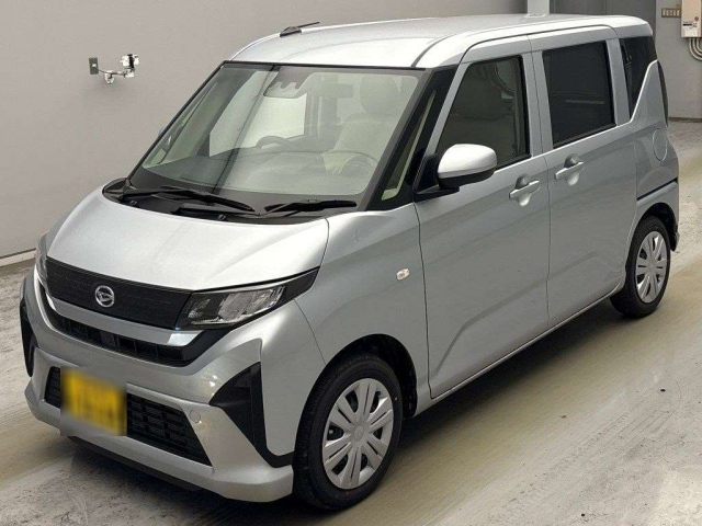 DAIHATSU MOVE — фото