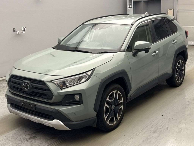 TOYOTA RAV4