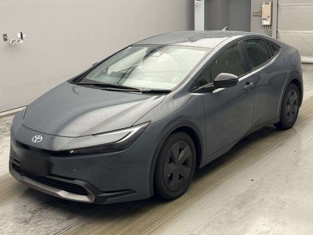 TOYOTA PRIUS — фото