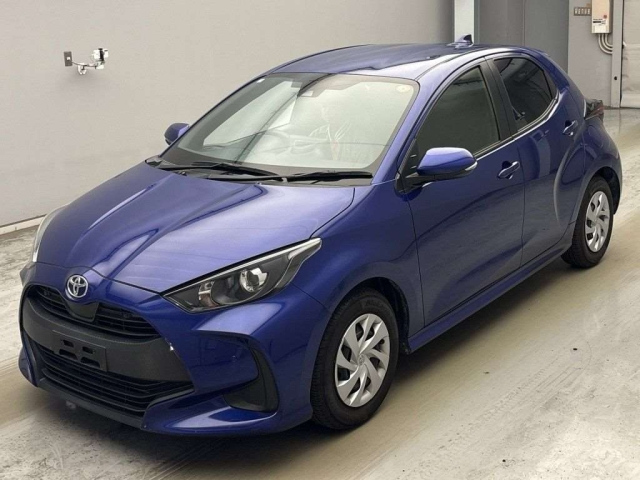 TOYOTA YARIS — фото