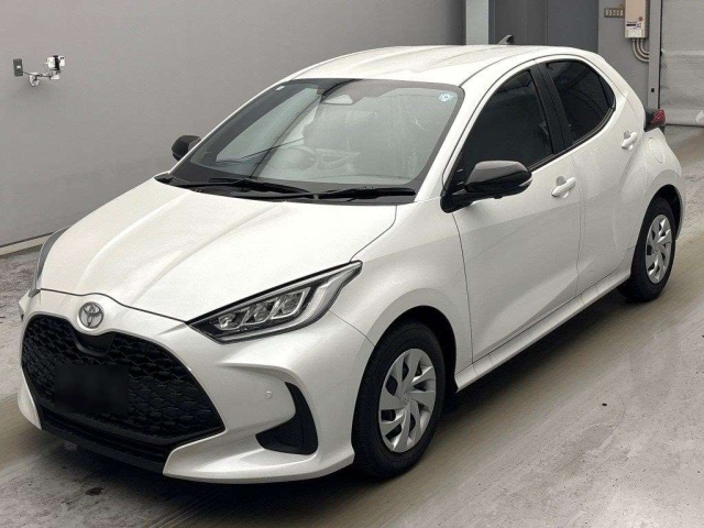 TOYOTA YARIS — фото