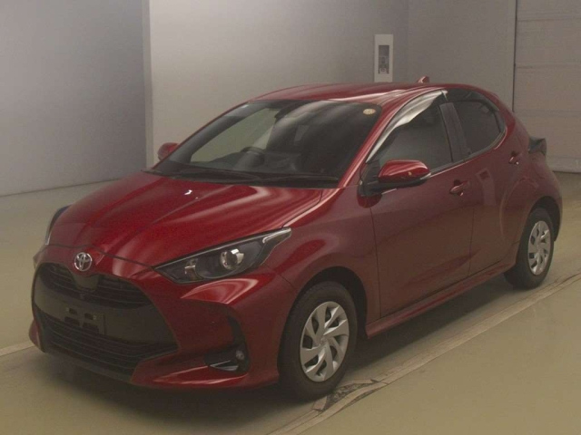 TOYOTA YARIS — фото