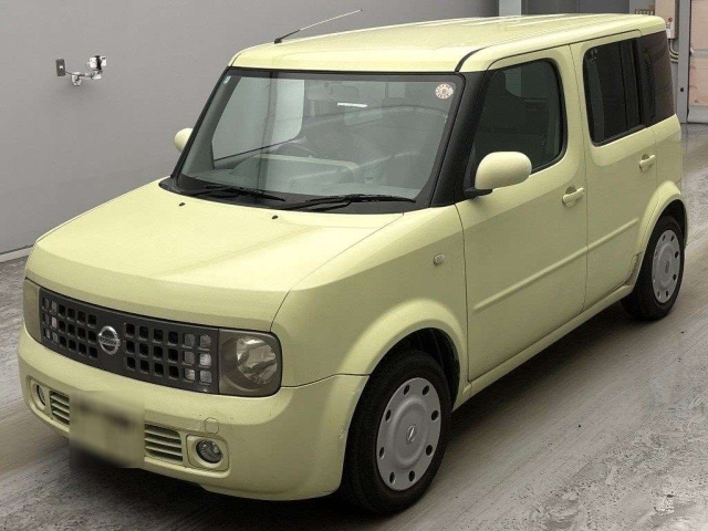 NISSAN CUBE — фото