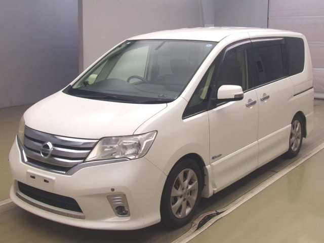 NISSAN SERENA