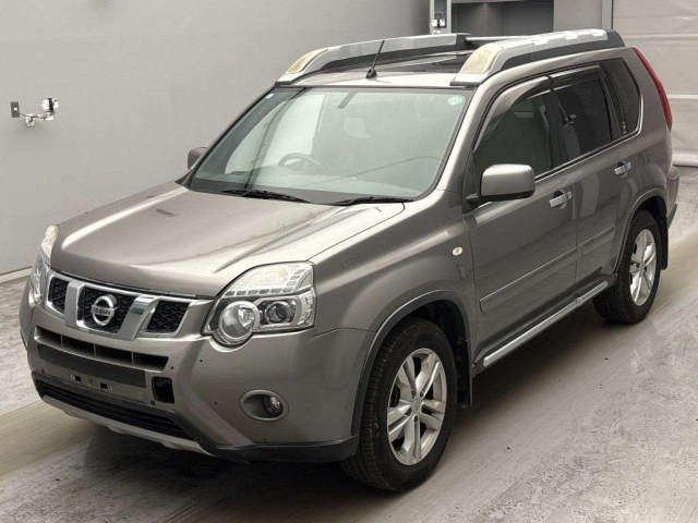 NISSAN X TRAIL — фото