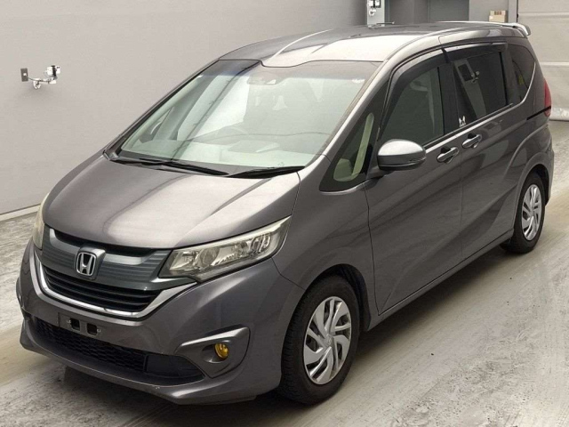 HONDA FREED — фото