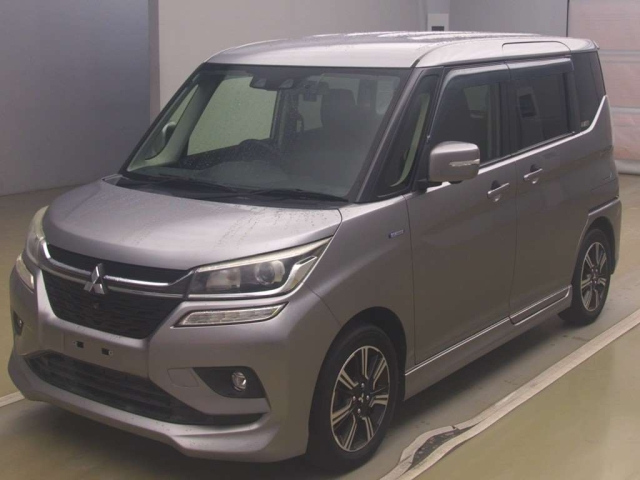 MITSUBISHI DELICA D2