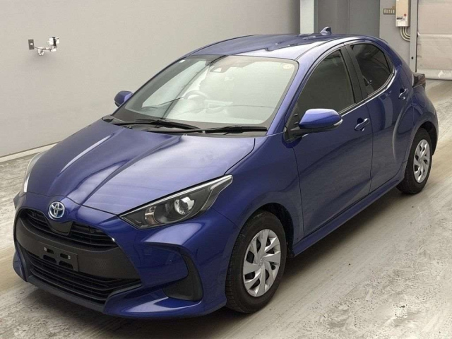 TOYOTA YARIS — фото