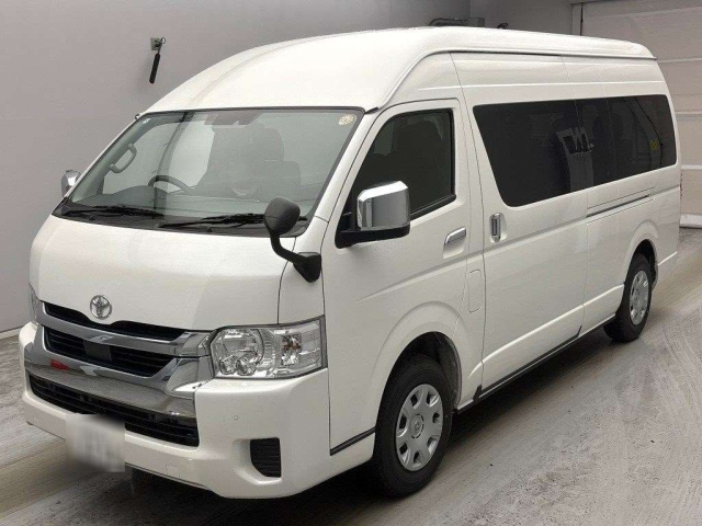 TOYOTA HIACE