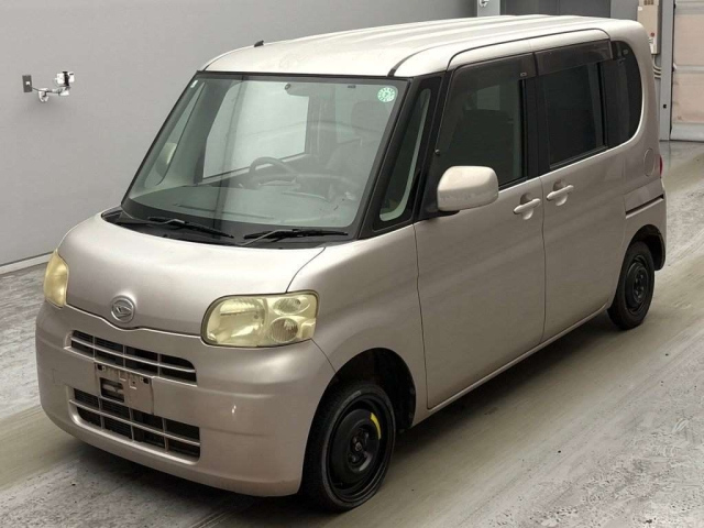 DAIHATSU TANTO — фото