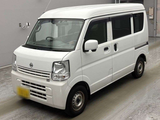 NISSAN CLIPPER — фото