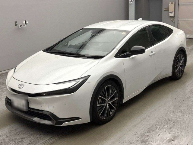 TOYOTA PRIUS — фото