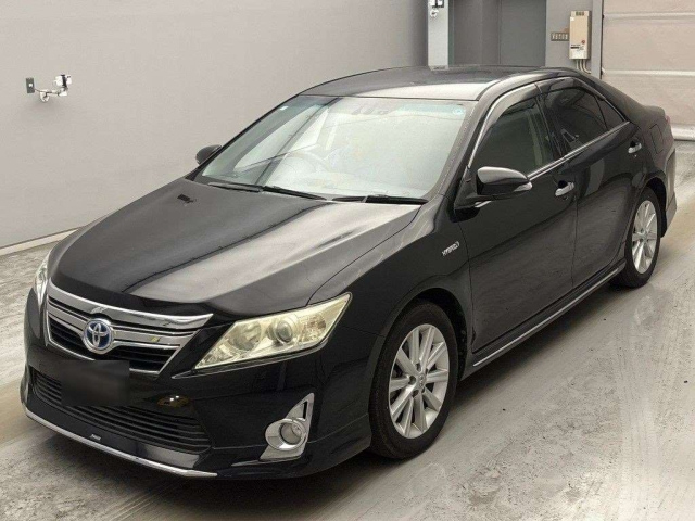 TOYOTA CAMRY — фото
