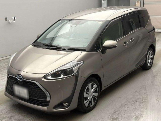 TOYOTA SIENTA — фото