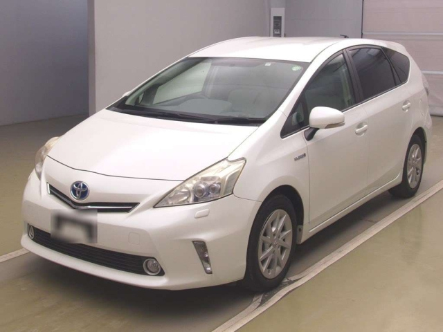 TOYOTA PRIUS — фото