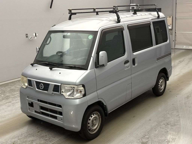 NISSAN CLIPPER — фото