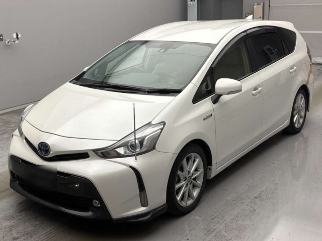 TOYOTA PRIUS — фото