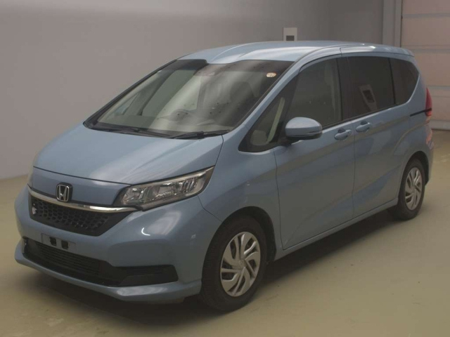 HONDA FREED — фото