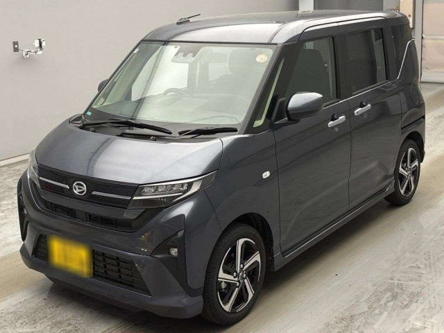 DAIHATSU MOVE — фото