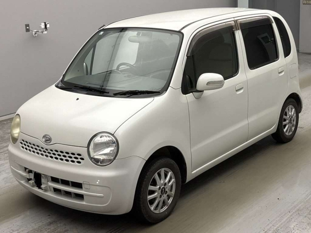 DAIHATSU MOVE — фото