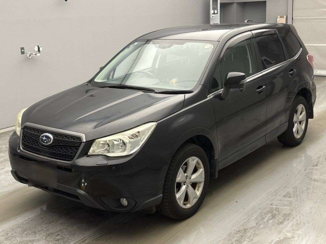 SUBARU FORESTER — фото