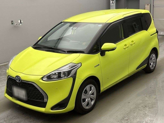 TOYOTA SIENTA — фото