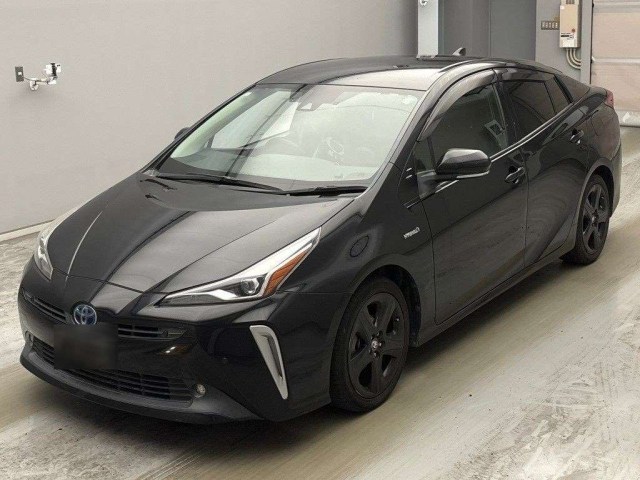 TOYOTA PRIUS — фото