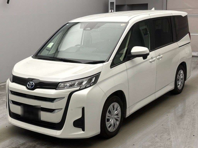TOYOTA NOAH — фото