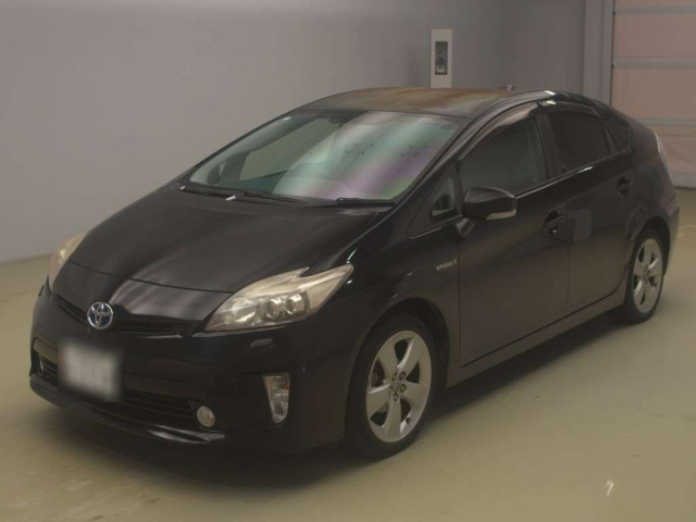 TOYOTA PRIUS — фото