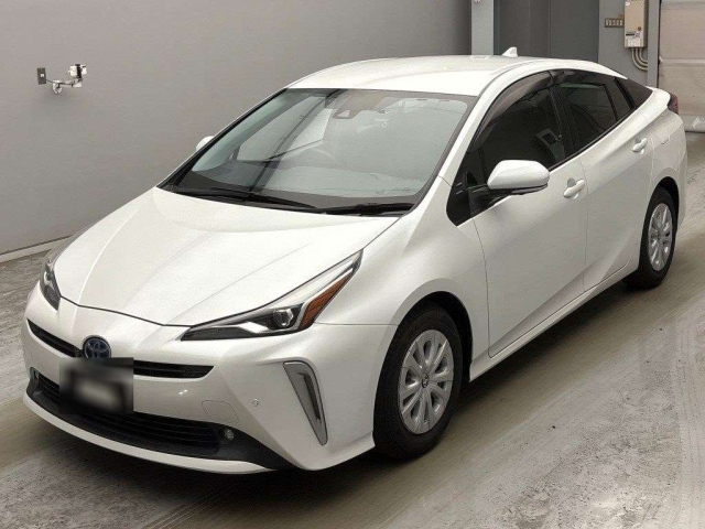 TOYOTA PRIUS — фото