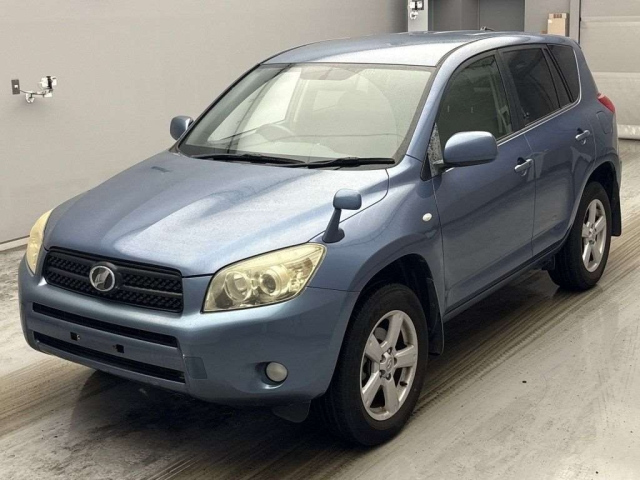 TOYOTA RAV4 — фото