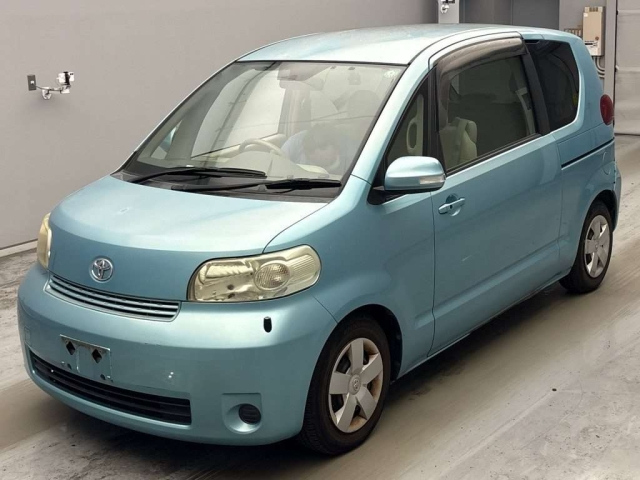 TOYOTA PORTE — фото