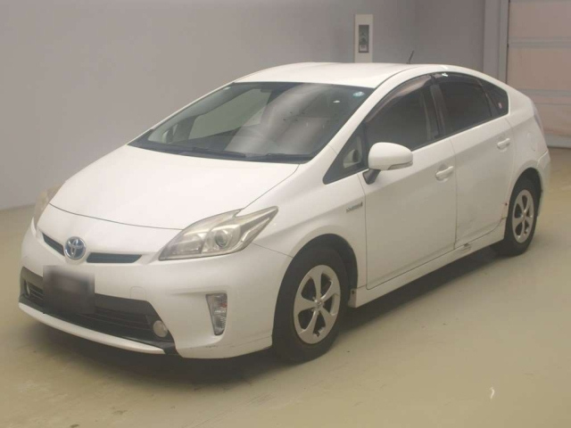 TOYOTA PRIUS — фото