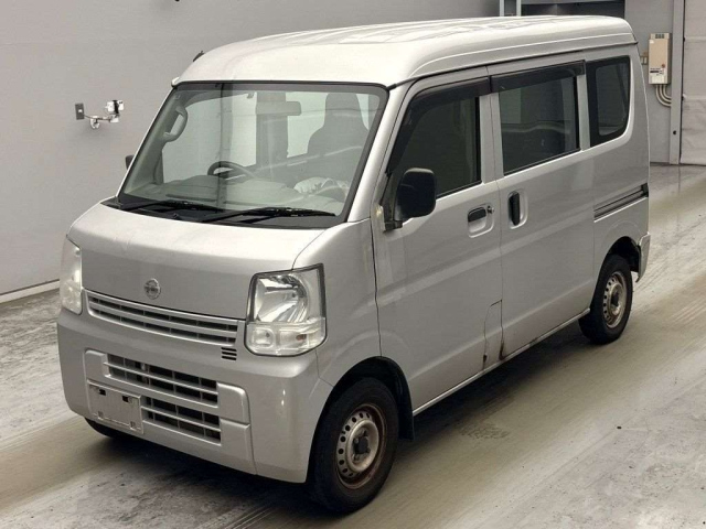 NISSAN CLIPPER — фото