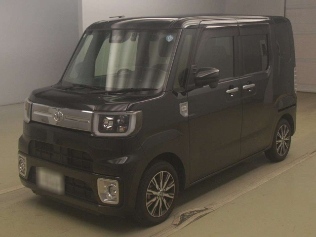 TOYOTA PIXIS — фото