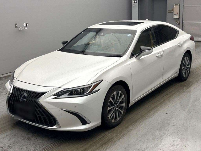 LEXUS ES — фото