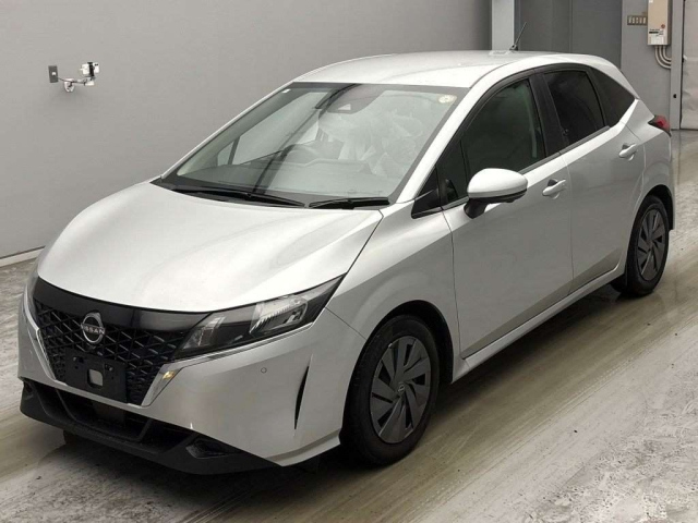 NISSAN NOTE — фото