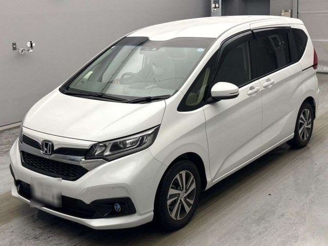 HONDA FREED — фото