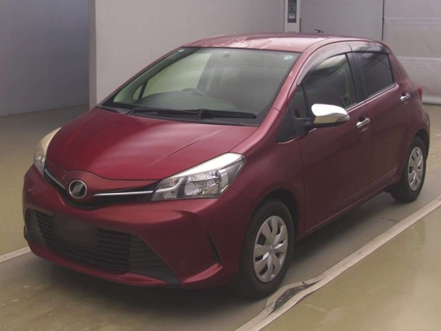 TOYOTA VITZ — фото